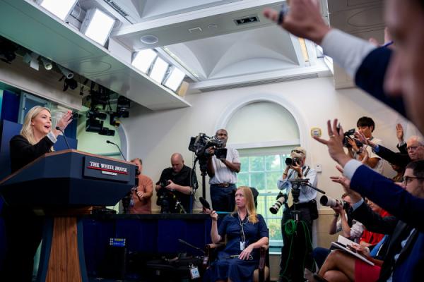 配资知识论坛网 美国关税暂缓90天的“得与失”